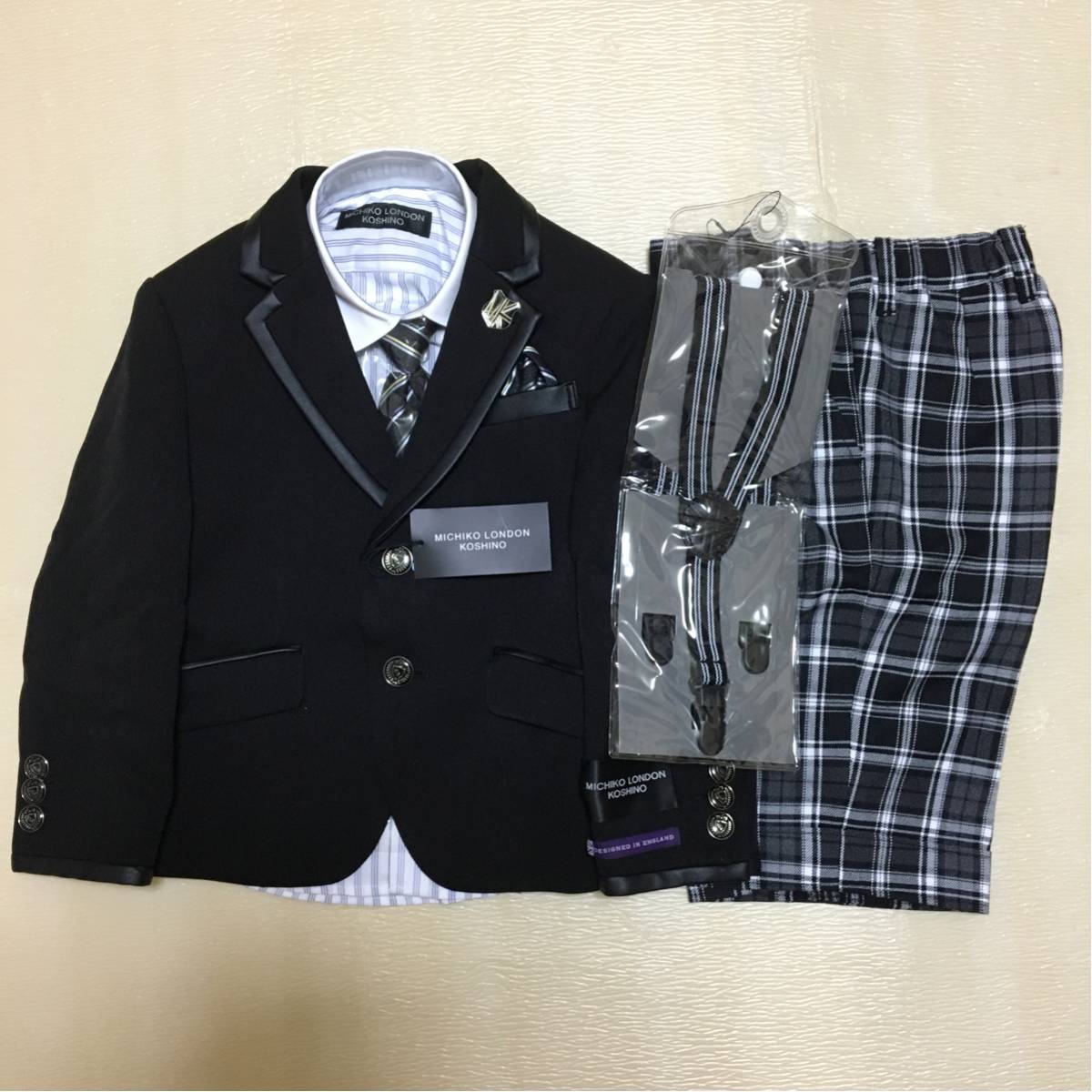 hide 20周年 アニバーサリーピンズセット 完全受注生産シリアルナンバー入り hide 20周年アニバーサリーピンズセット 完全受注生産 は行