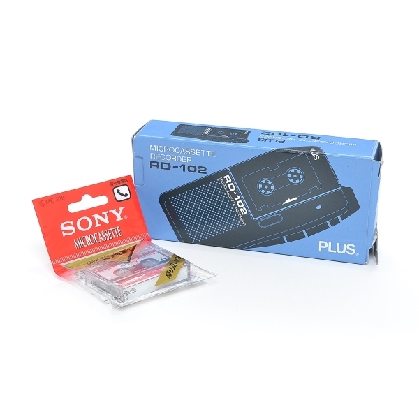 ▽299386 未使用品 PLUS マイクロカセットレコーダー RD-102 テープ