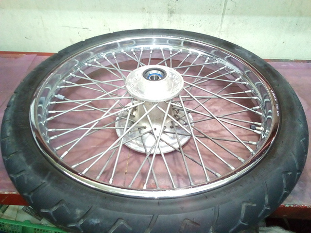スティード400 VLS STEED VLS NC37 純正フロントホイール＆タイヤ