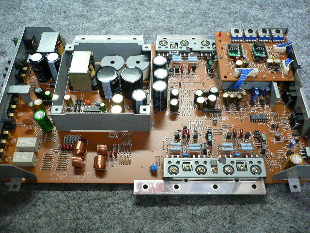 ◇carrozzeria カロッツェリア パワーアンプ GM-3400X◇25-11-R157