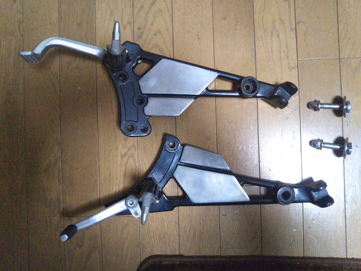 驚きの破格値，人気】 ゼファー750 ZEPHYR750 純正ステップ ノーマル 