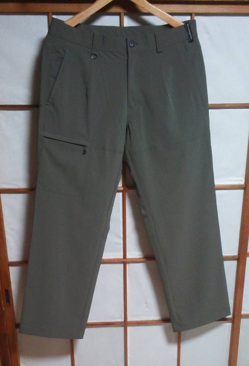 美品 使用回数少 MunsingWear マンシングウェア ストレッチ ドライ ゴルフパンツ カーゴ メンズ W85 カーキ ゴルフウェア 吸汗速乾 日本製