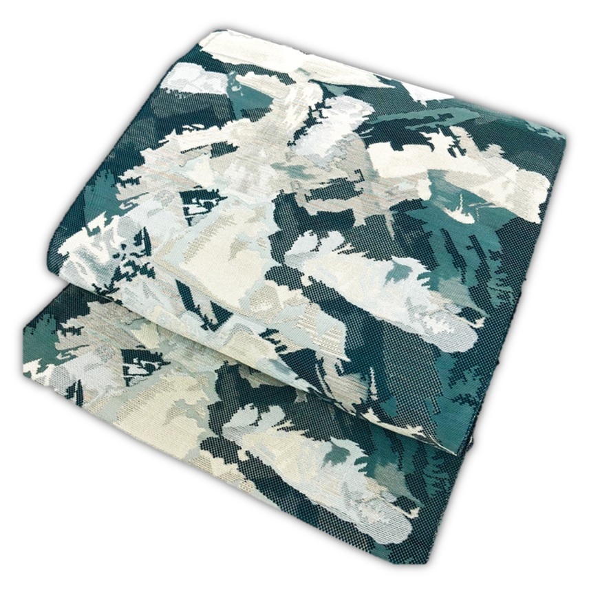 きもの誠実屋】 不動の人気 博多帯 美品 正絹 本場筑前博多織り 八寸名古屋帯 少し明るい孔雀青 幾何学模様 銀糸 お仕立て上がり