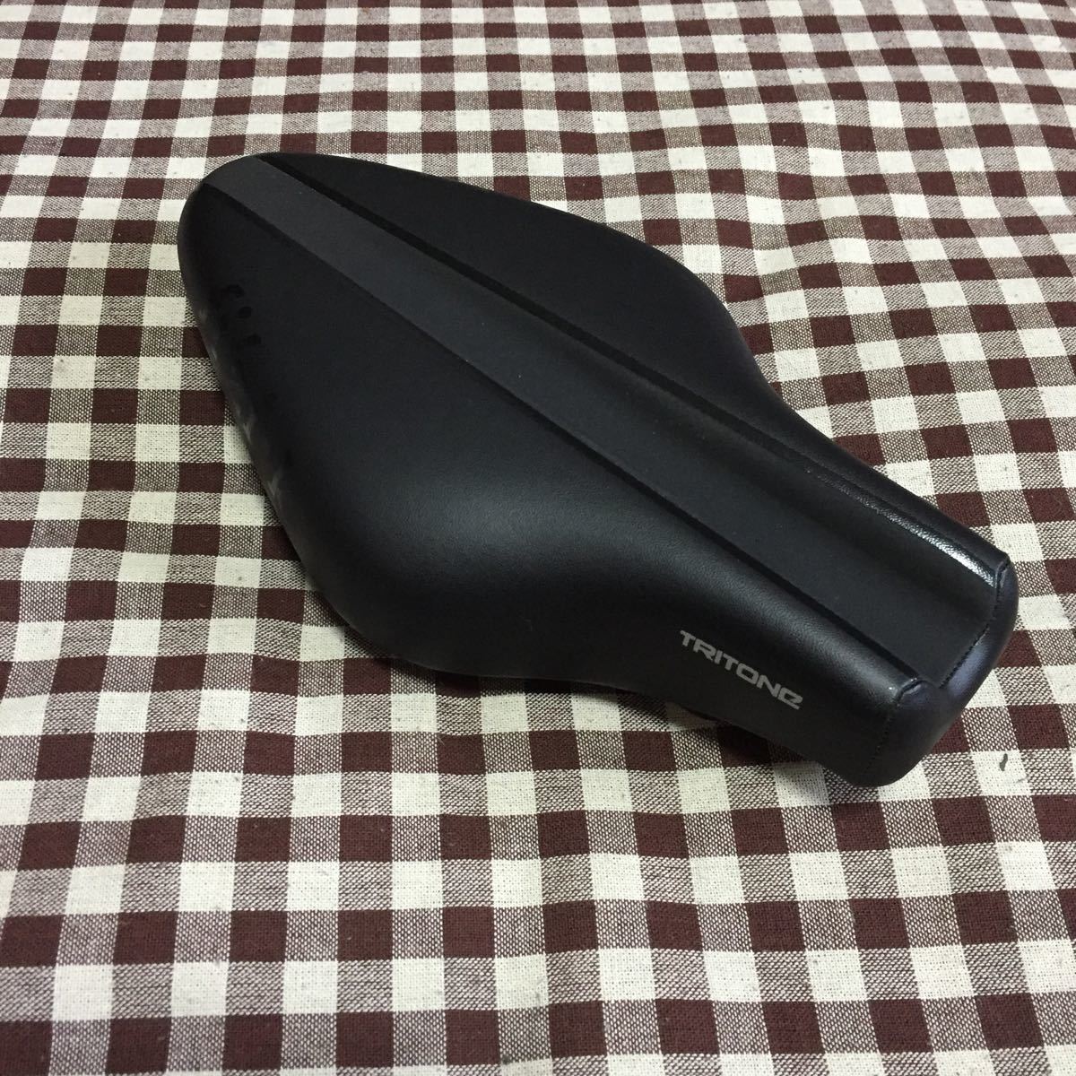 fizik tritone フィジーク 
