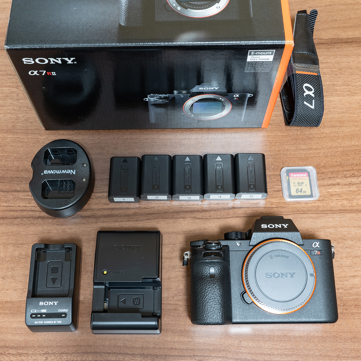 ILCE-7RM2 SONY ボディ α7RII α7R II ソニー - 美品 ミラーレス一眼 
