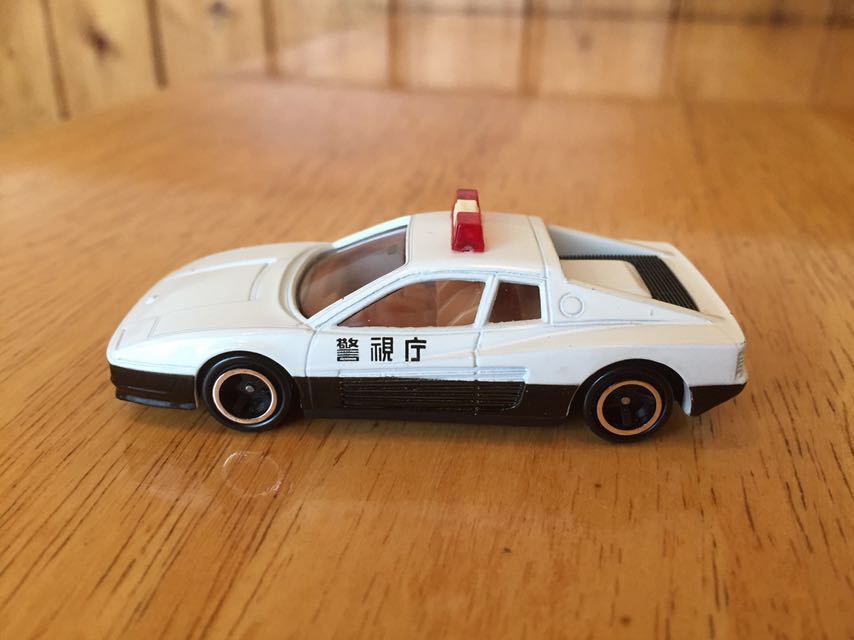 トミカ日本製 フェラーリ テスタロッサ パトカー 【公式通販】