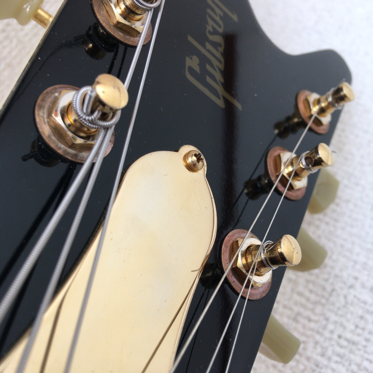 レア Gibson Limited Edition Reverse Flying V Classic White 