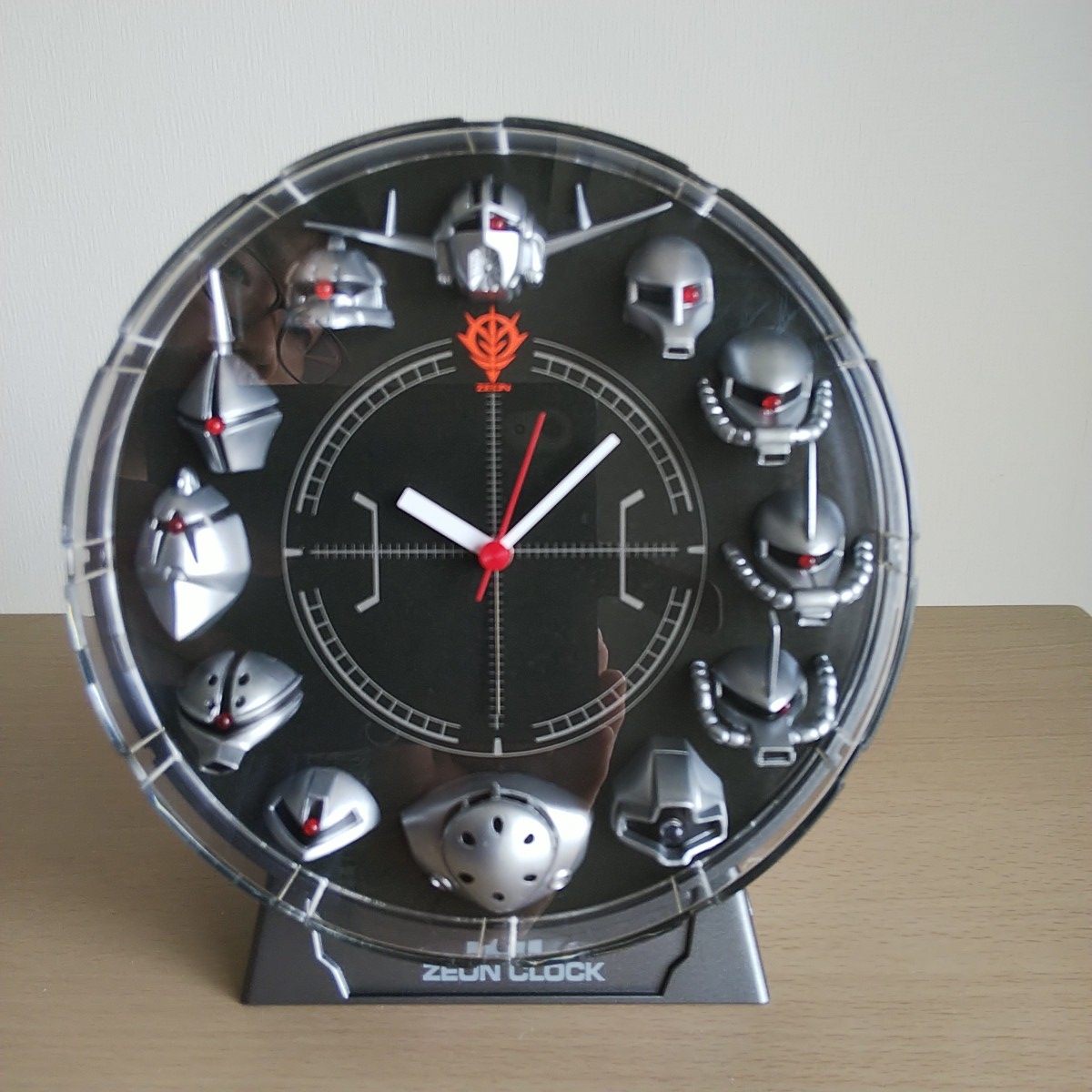 ジオンクロック ZEON 目覚まし時計 CLOCK ガンダム 機動戦士ガンダム