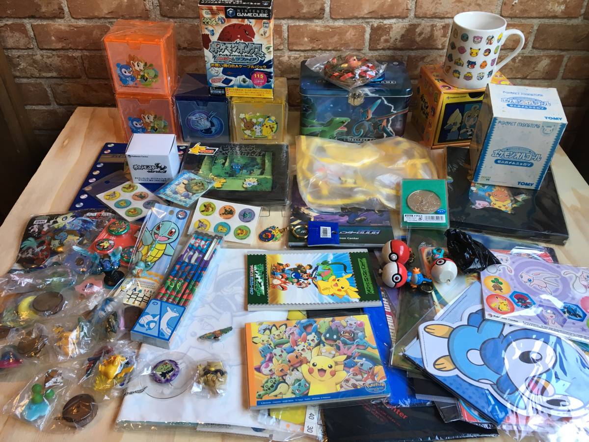◇ポケモングッズ いっぱいあります！ 宝探し！結構レアなグッズもあるのでは?B