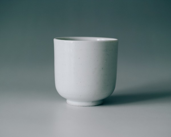 【希少】　青木木米　高足盃　珍品　古箱付き　江戸時代　盃　九谷焼　古伊万里 酒器 希少 白磁 高さ5.2cm小ぶりな古伊万里 半筒」の落札