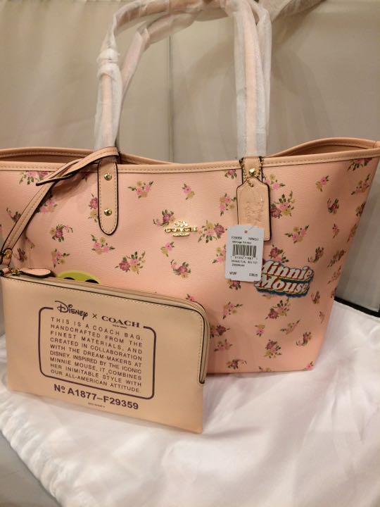 【限定・希少品】COACH コーチxディズニーコラボ リバーシブルトートバッグ バニラマルチ新品 F25359 正規アウトレット品 