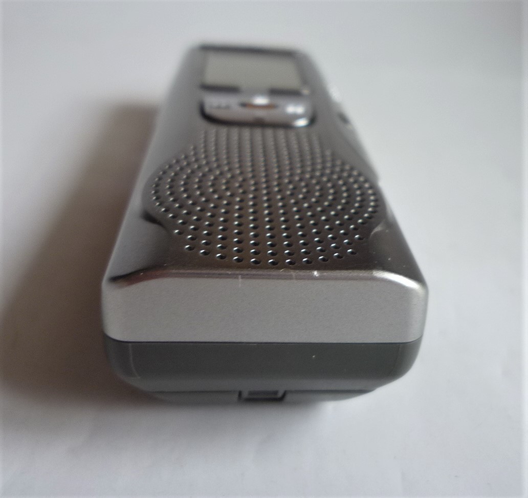 良品 Panasonic パナソニック Icレコーダー Rr Qr180 シルバー マイク付 松下電器 ボイスレコーダー 電池付 ボイレコ 録音機器 Icレコーダー 売買されたオークション情報 Yahooの商品情報をアーカイブ公開 オークファン Aucfan Com