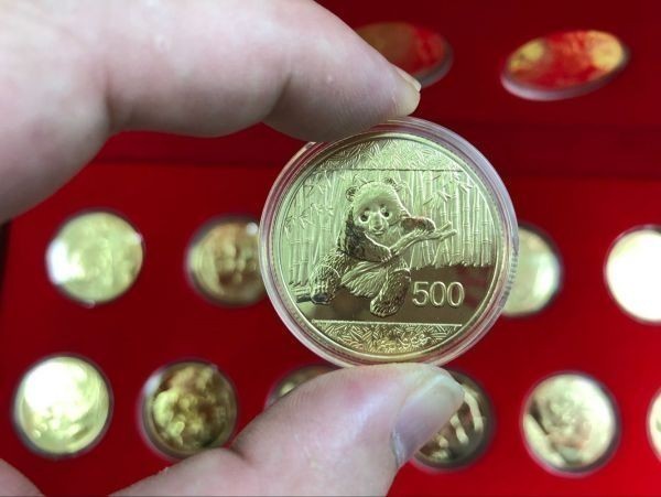 中国のパンダ記念貨幣 金貨 記念 中国人民銀行発行 品 38枚セット 