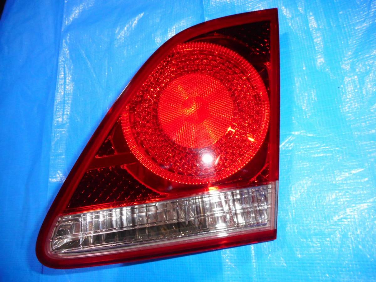 良品 クラウン アスリート 後期 GRS180 右内 テールランプ