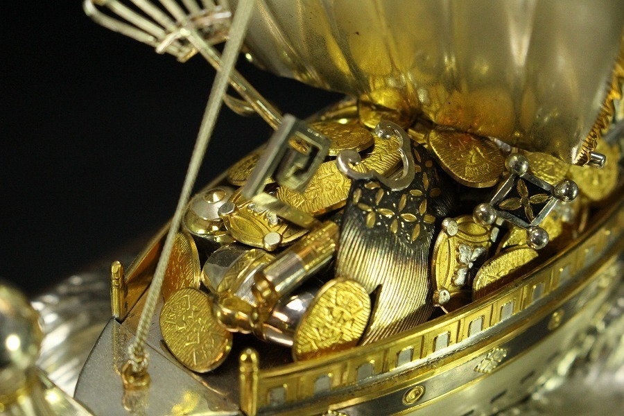 【金閣】銀製刻印有 銀製宝船1261g 縁起物 帆船 ガラスケース入 時代箱 旧家蔵出(MB792)_6