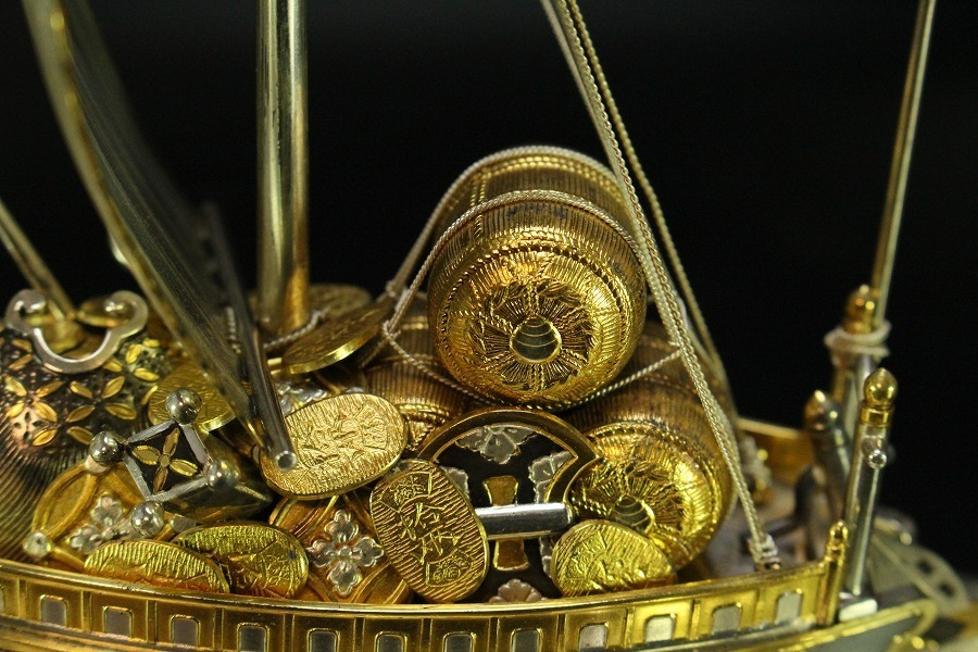 【金閣】銀製刻印有 銀製宝船1261g 縁起物 帆船 ガラスケース入 時代箱 旧家蔵出(MB792)_7