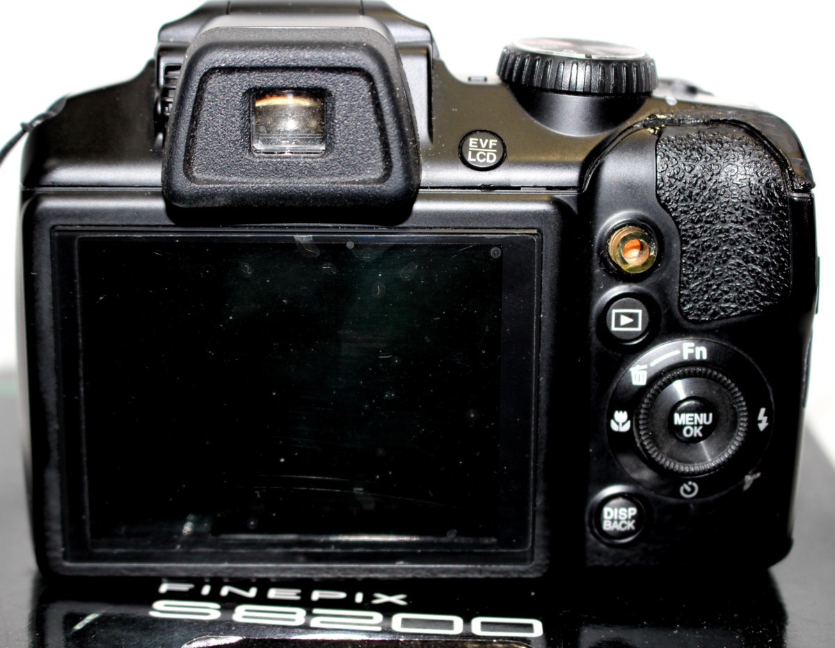 FinePix S8200 FUJIFILM Digital Camera デジタルカメラ S8200B B&amp 