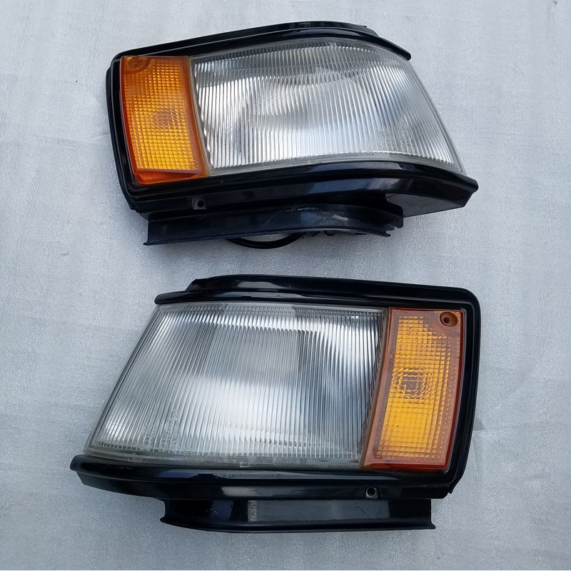 AE86 レビン 後期 純正 コーナーレンズ コーナーランプ サイドマーカー