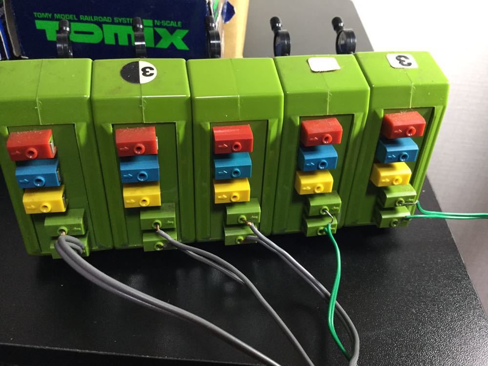 ns495 Tomix 5001PowerUnit×1/5002ポイントコントロールボックス×17/5004D.C.フィダー×1/TRANSISTOR CONTROLLERなど全23点セット まとめ