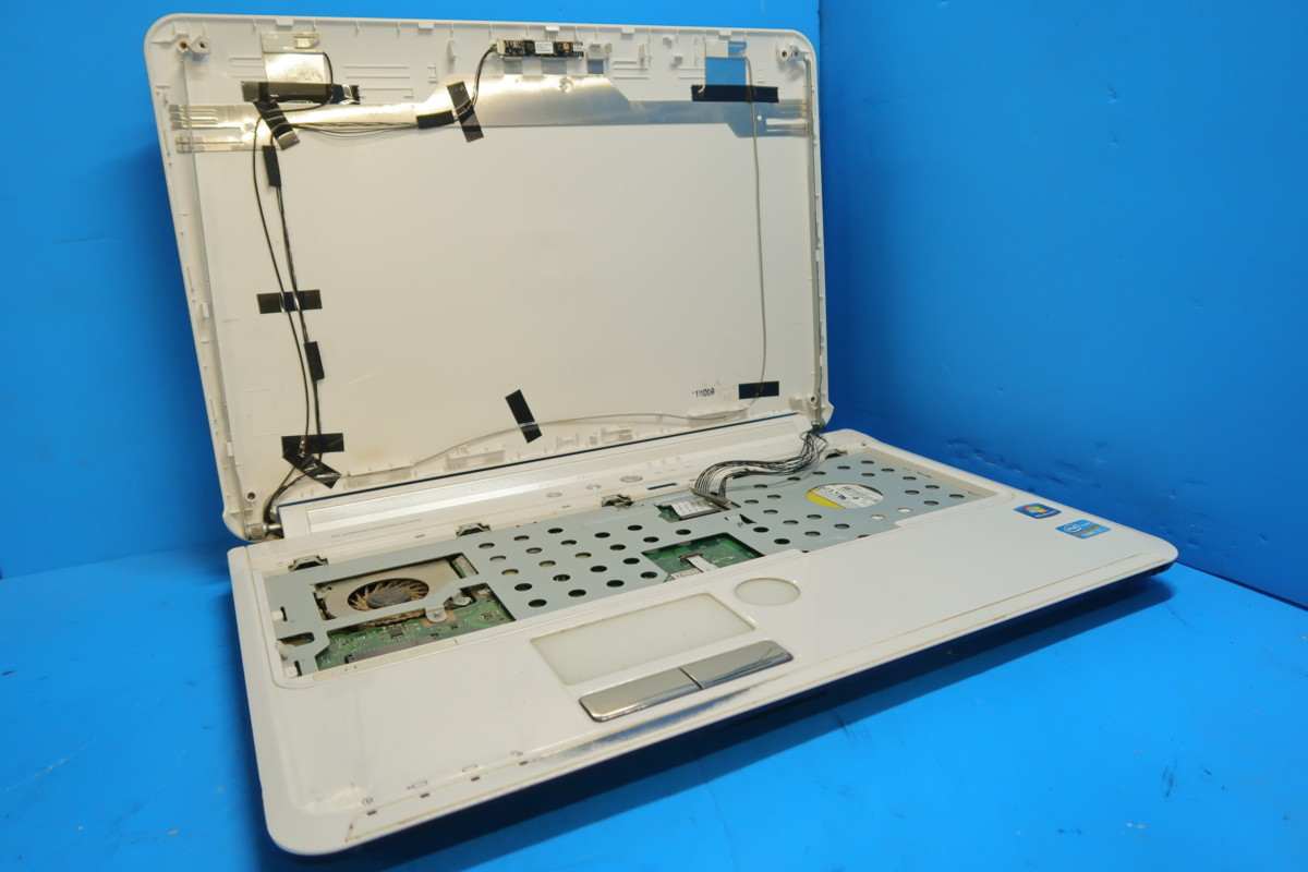 富士通 LIFEBOOK AH57/D Core i7-2630QM 2GHz 2GB ブルーレイ ノート