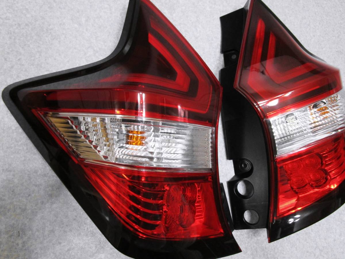 破損無し！日産純正 E12 HE12 ノート e-POWER 後期 テールランプ