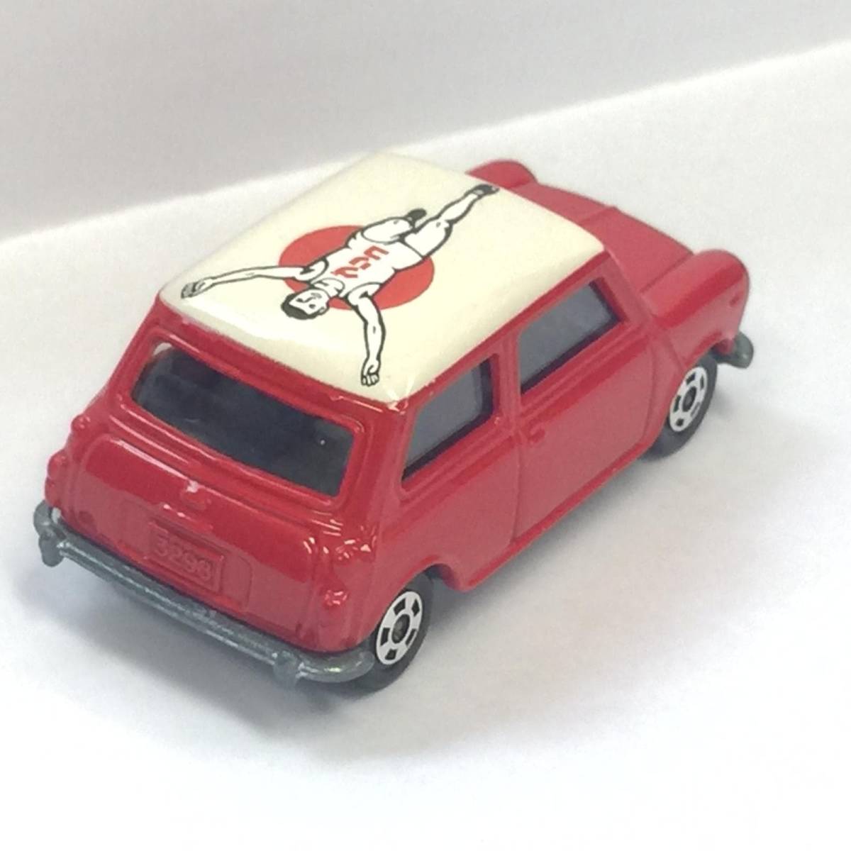 トミカ BLMC F8 ミニクーパー 大阪グリコ走っている人。希少_2