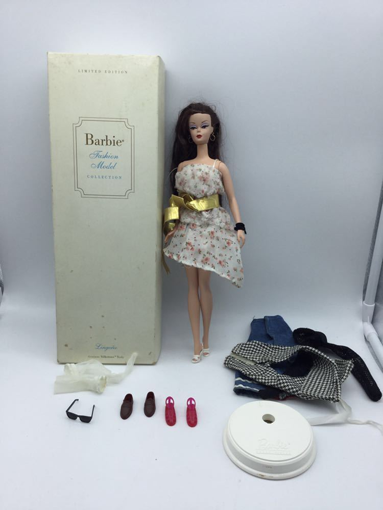 低価，人気 ns599 バービー Barbie 26931 Fasion Model collection limited edition Lingerie BARBIE Doll フィギュア 着せ替え 台座付き 箱付き(ファッションモデル)｜売買されたオークション情報、yahooの商品情報をアーカイブ 人形