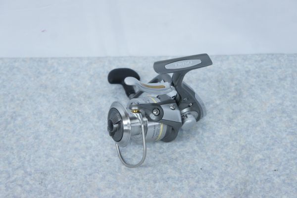 TRISO SHOX Daiwa ダイワ LBD 中古 0 リール 釣具 フィッシング
