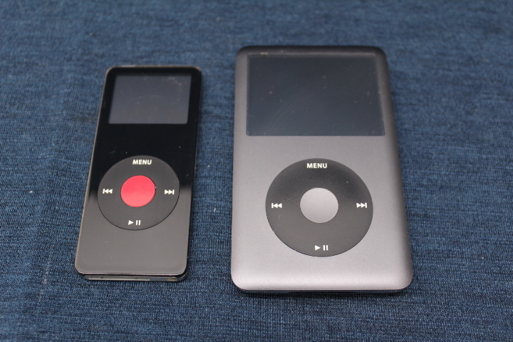 ○ジャンク品扱い Apple 初代 iPod nano 2G A1137 + 第6世代 iPod