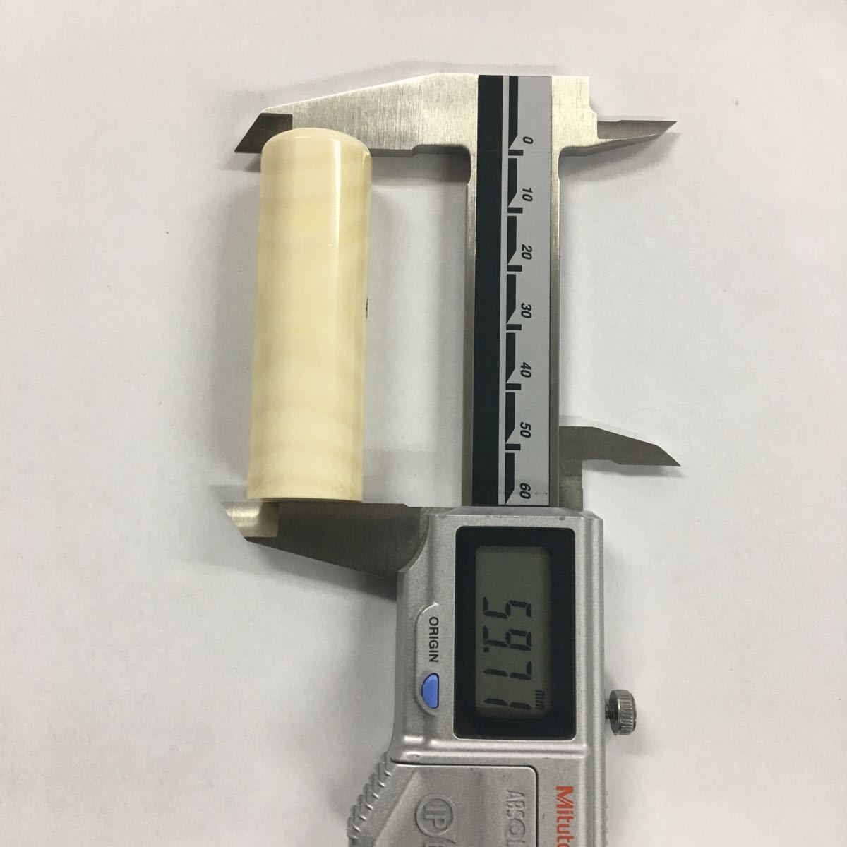 格安出品/本象牙保証/本象牙/希少/横目/芯持ち印材/規格外/高級品/希少