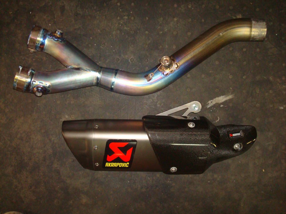 AKRAPOVIC YZF-R1 | マフラー アクラポビッチ アクラポヴィッチ チタン 