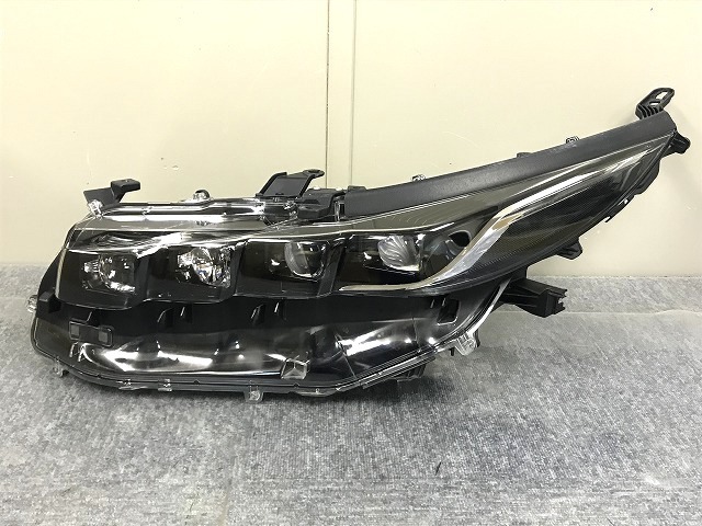 プリウスPHV ZVW52 GRスポーツ LED 純正 左ヘッドライト/左ヘッド