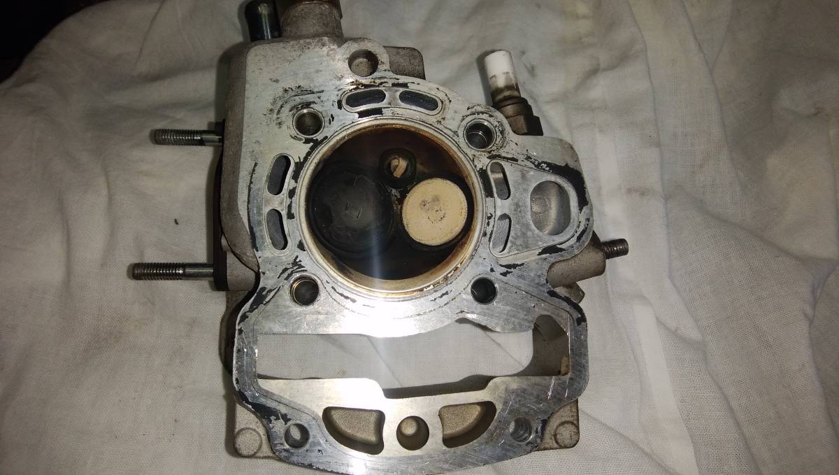リード110 シリンダーヘッド周りのメンテナンス（ホンダ JF19 08~09 