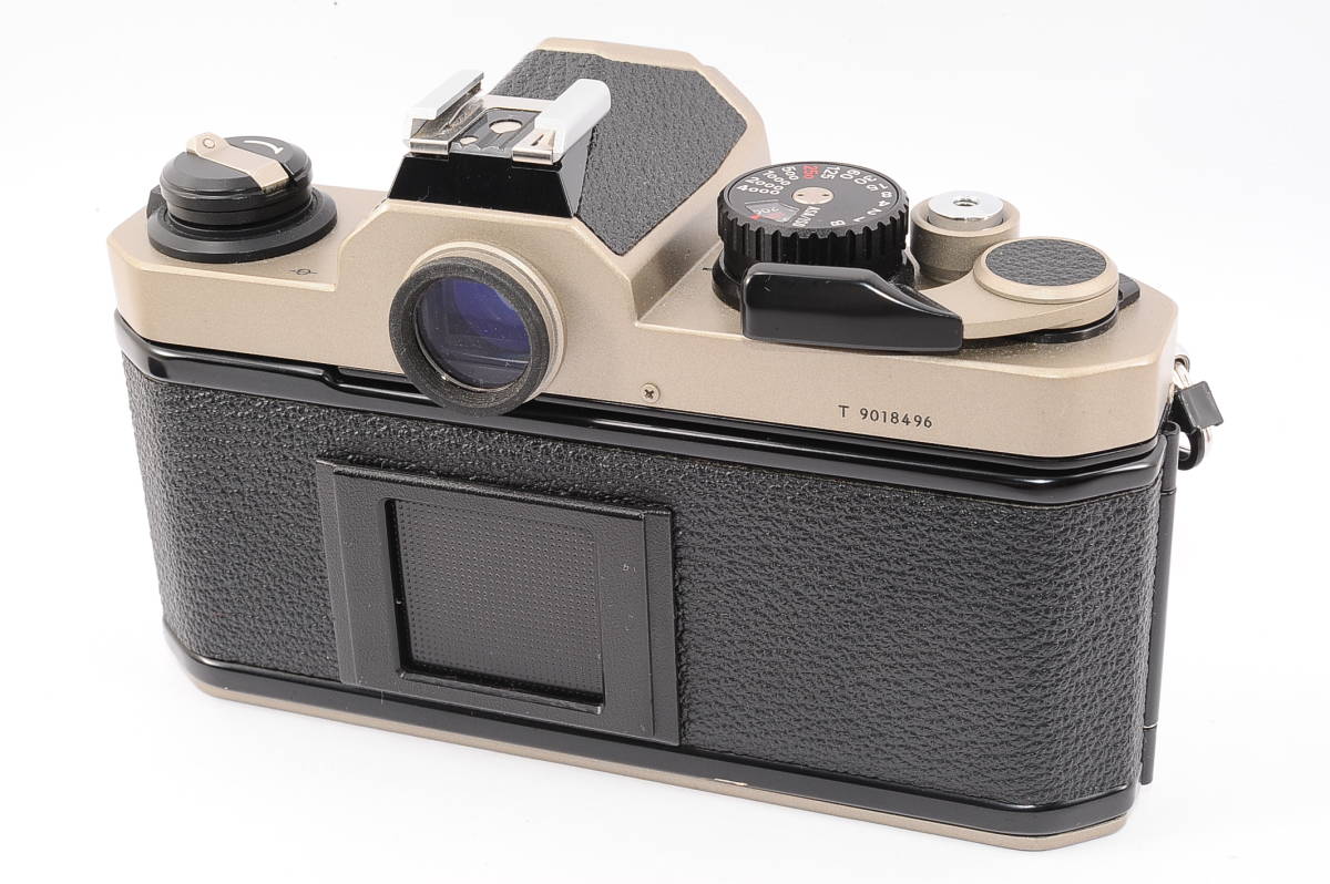 ニコン Nikon FM2/T - チタン ボディ マニュアルフォーカス / MF 一眼