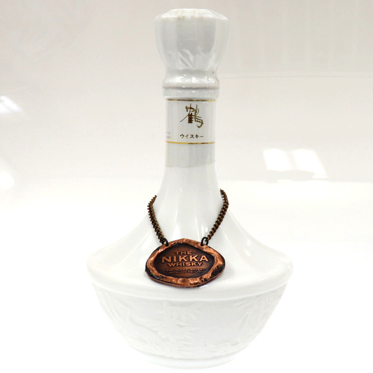 古酒ウイスキー「THE NIKKA WHISKY 鶴」750ml.陶器ボトル 白ビンニッカ