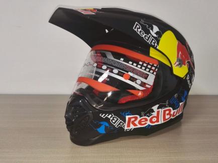 Redbull レッドブル フルフェイスヘルメット Foxロゴ入り オフロードヘルメット 艶消し黒 サイズm Xl選択可 Lサイズ 売買されたオークション情報 Yahooの商品情報をアーカイブ公開 オークファン Aucfan Com