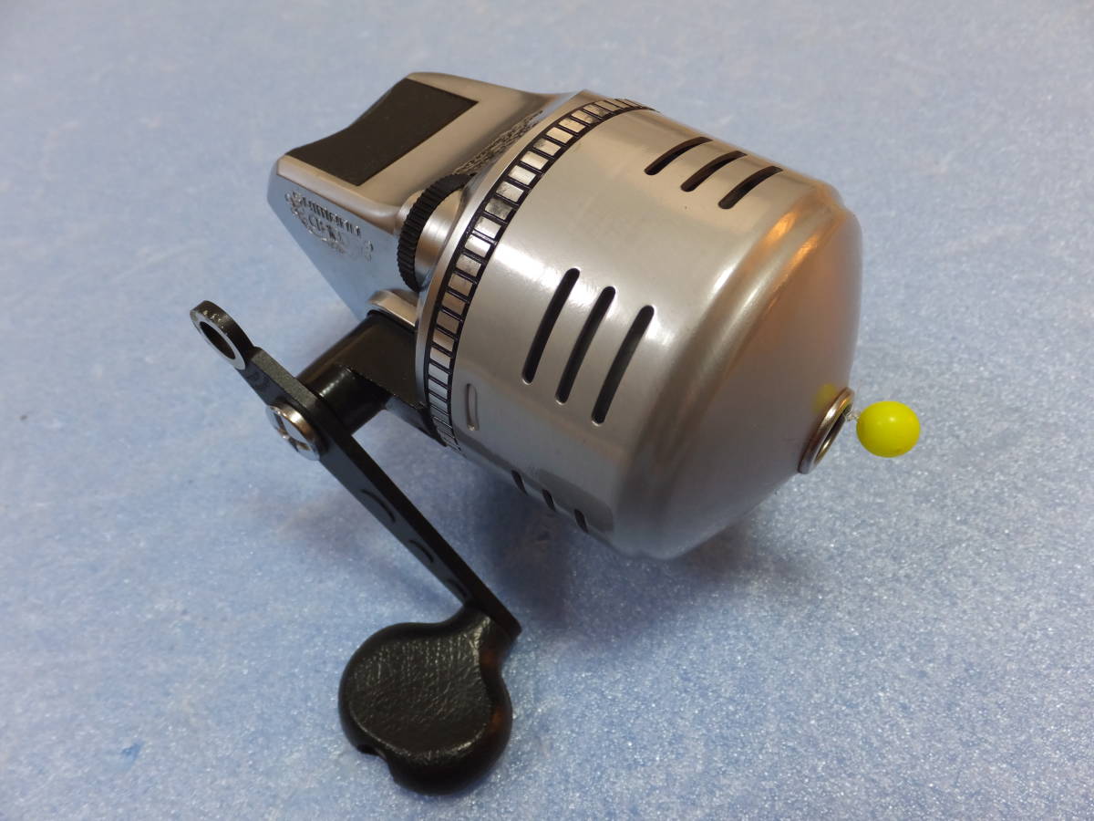 希少！ SHIMANO(シマノ) スピンキャスティングリール CB-100 スピン