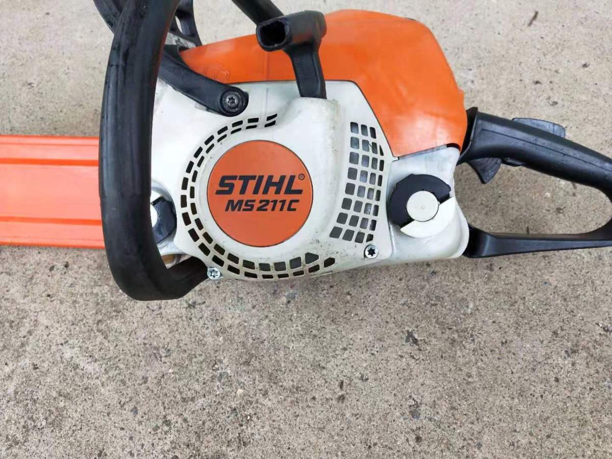 ☆STIHL チェンソー MS211C スチール チェーンソー 電動 工具 ☆STIHL チェンソー MS211C スチール チェーンソー 電動 工具