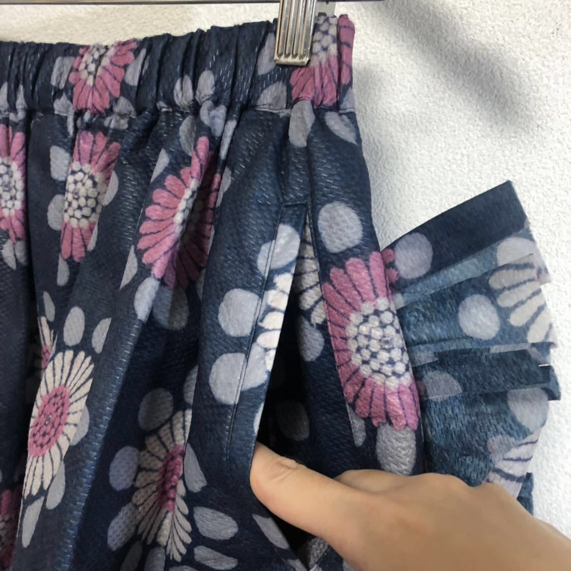 コムデギャルソンコムデギャルソン　 花柄スカート　S フリル付き 新品タグ付き 2014春夏 COMME DES GARCONS 花柄ボリュームフリル 変形