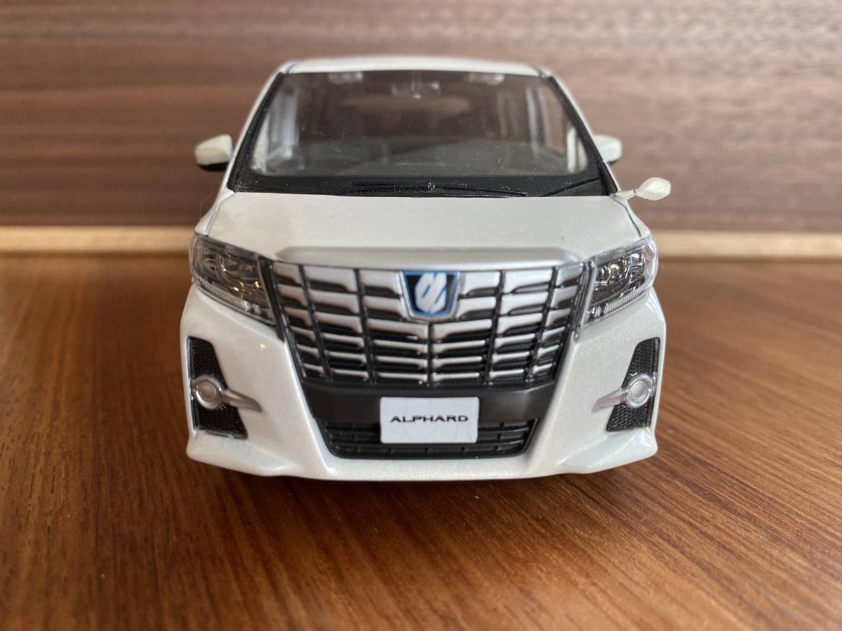 アルファード 1⁄30 トヨタ カラーサンプル ミニカー 非売品 カラー 