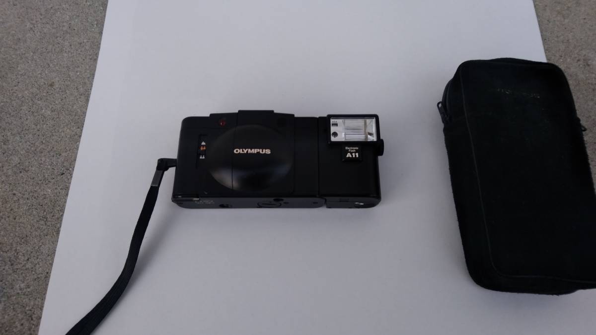 オリンパス OLYMPUS XA2 + フラッシュ A11 フィルムカメラ ケース付き