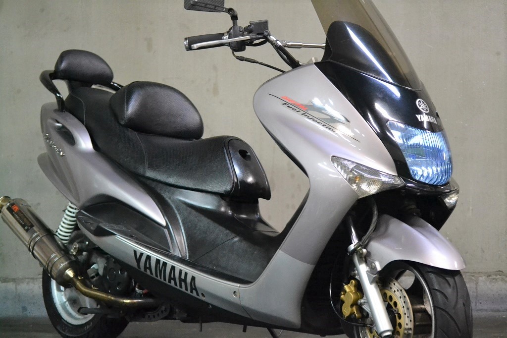 横浜～ ヤマハ マジェスティ125 Fi インジェクション ヨシムラ