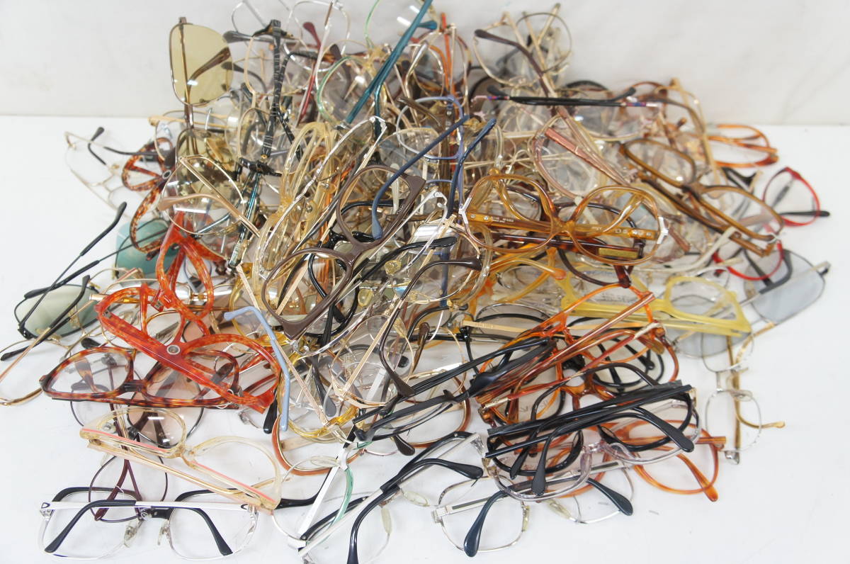 【定番，定番人気】 Christian Dior ディオール PLAYBOY COBRA renoma 他 メガネフレーム 100点以上 まとめて大量セット 100 128809(めがね)｜売買されたオークション情報、yahooの商品情報をアーカイブ公開 - オークファン その他