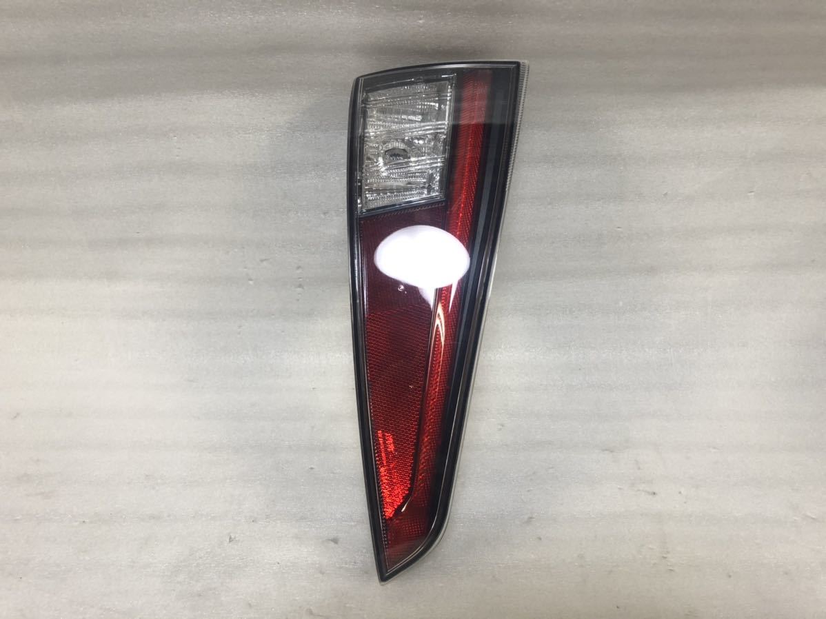 3651 良品 プリウス ZVW50 左テールライト テールランプ ロア ICHIKOH 47-78 81590-47021