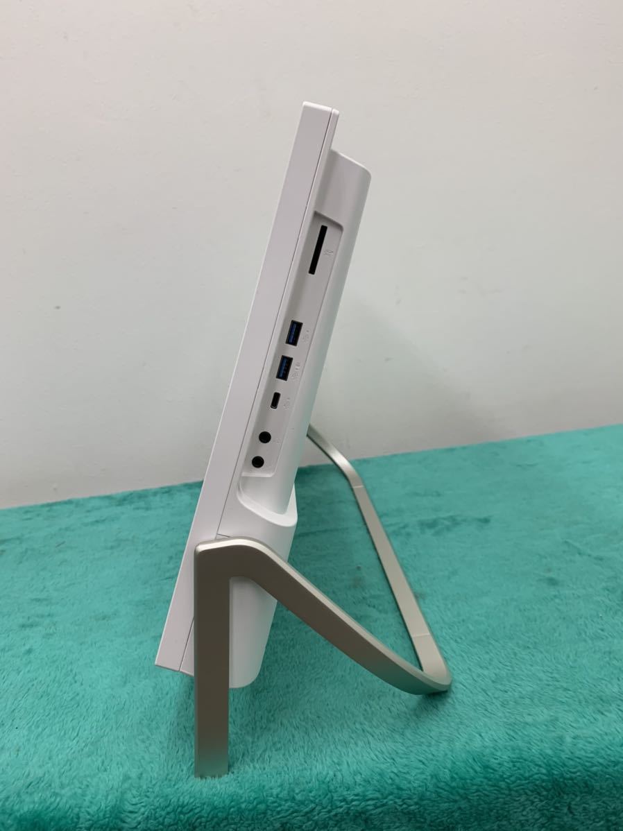 FUJITSU/富士通 モニタ一体型PC ESPRIMO FH52/B2 FMVF52B2W Celeron