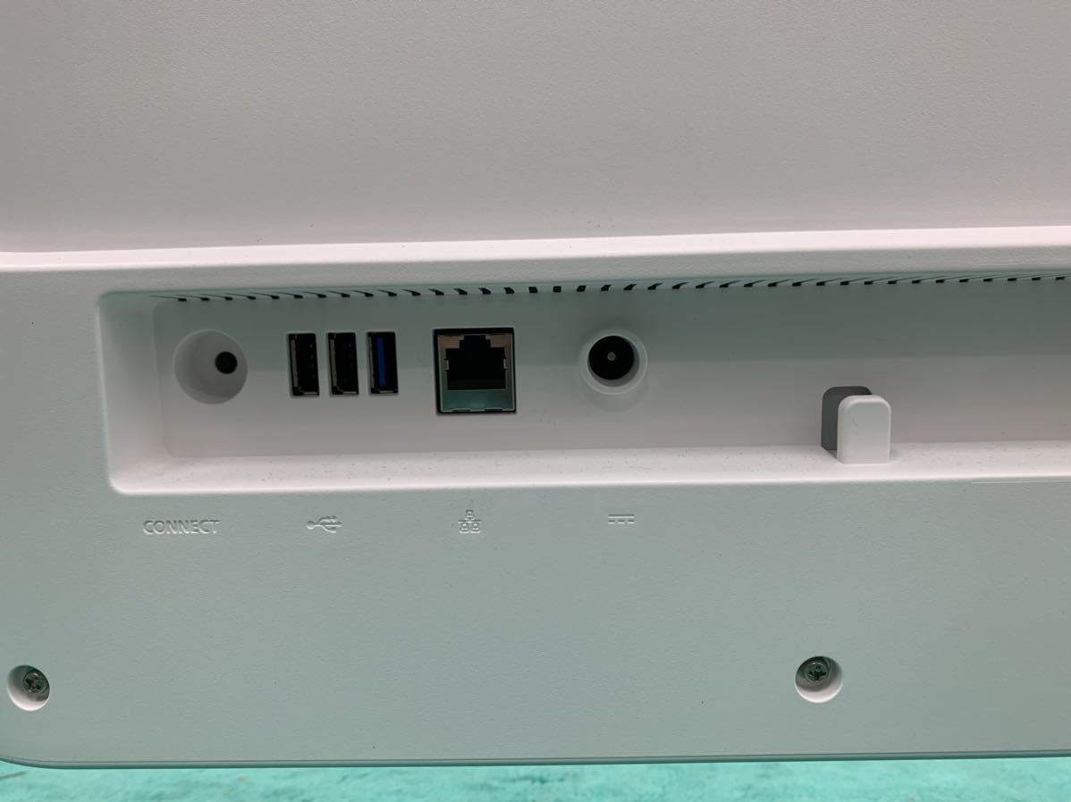 FUJITSU/富士通 モニタ一体型PC ESPRIMO FH52/B2 FMVF52B2W Celeron