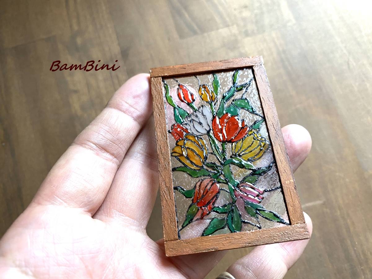 Stained glass ステンドグラス デザイン チューリップ チューリップが3