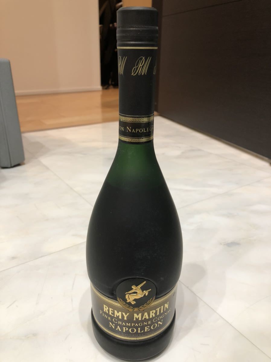SALE，お買い得 REMY MARTIN NAPOLEON レミーマルタン ナポレオン コニャック 700ml/40度 未開栓 古酒(レミーマルタン)｜売買されたオークション情報、yahooの商品情報をアーカイブ公開 - オークファン コニャック