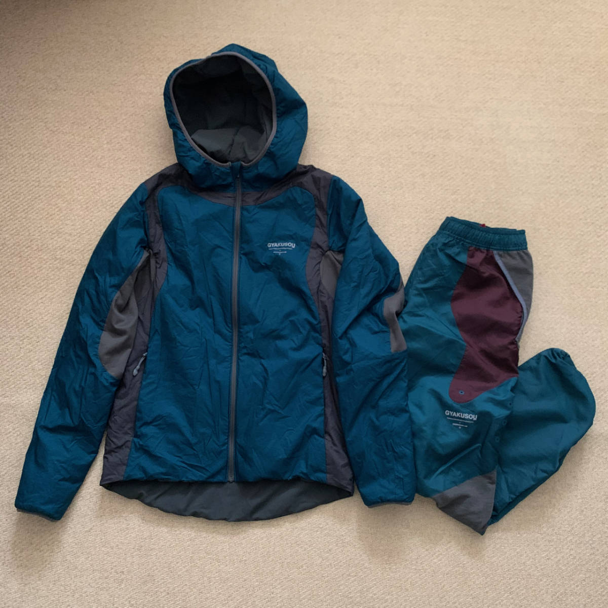【専用】GYAKUSOU ランニングウェア セットアップ Sサイズ NIKE GYAKUSOU 上下セット ナイキ ギャクソウ マラソン
