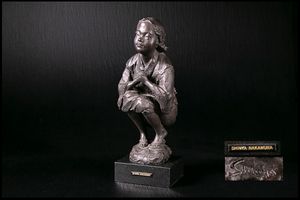 中村晋也 ブロンズ像のYahoo!オークション(旧ヤフオク!)の相場・価格を